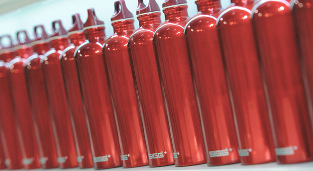 Noch immer trinken in Deutschland wohl Tausende Kinder aus Sigg-Flaschen, deren Innenbeschichtung BPA enthält.
