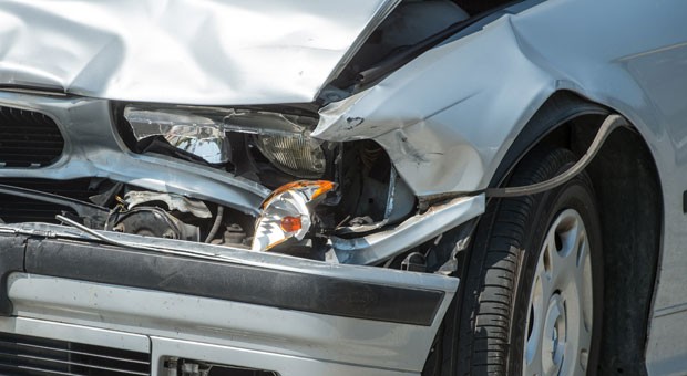 Wer mit seinem Firmenwagen einen Unfall hat und von der Versicherung eine Ausfallentschädigung bekommt, muss diese versteuern.