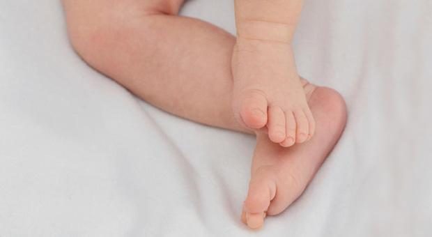 Babyfüße – bei Vätern dürften sie liebevolle Gefühle hervorrufen. Ähnliche Emotionen lösen bei männlichen Unternehmern die Bilder ihrer Firma aus.