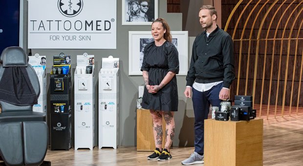 TattooMed-Gründer Jenny Fischer und Janusz Hermann haben eine Pflegeserie für tätowierte Haut entwickelt. Ihre Produkte sollen zum Beispiel verhindern, dass Tattoos verblassen.