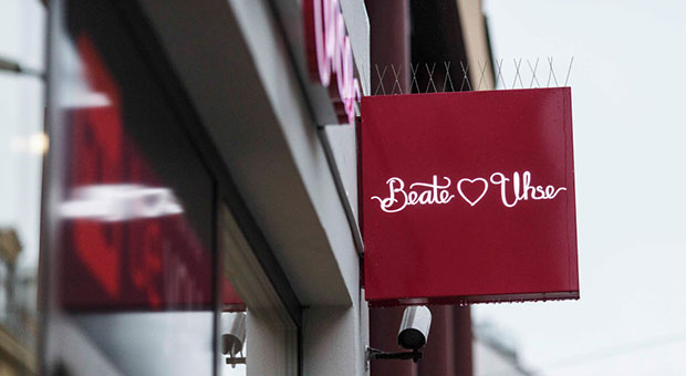 Der eigene Name als Marke: Die Beate-Uhse-Läden findet man nicht nur in deutschen Groß- und Kleinstädten, sondern auch im Ausland.